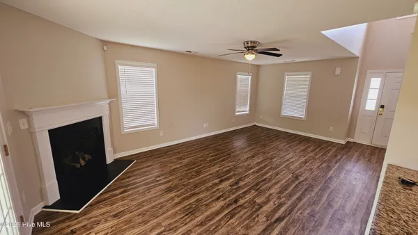 $1,875 | 104 Dorsett Court, Jacksonville, NC 28546