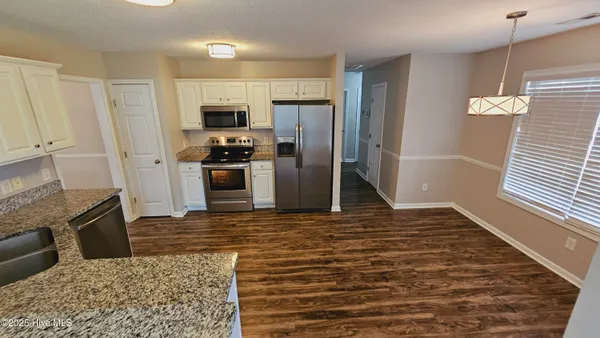 $1,875 | 104 Dorsett Court, Jacksonville, NC 28546