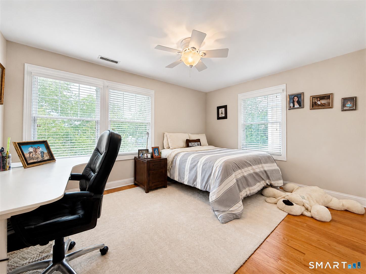 24 Warsaw Street Fairfield, CT 06825 - Photo 15 of 29