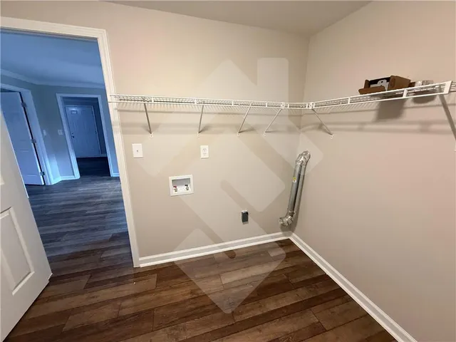 a view of a walk in closet