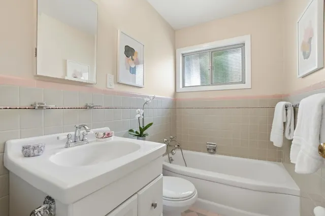 $1,298,000 | 33 Lilac Lane, South San Francisco, CA 94080