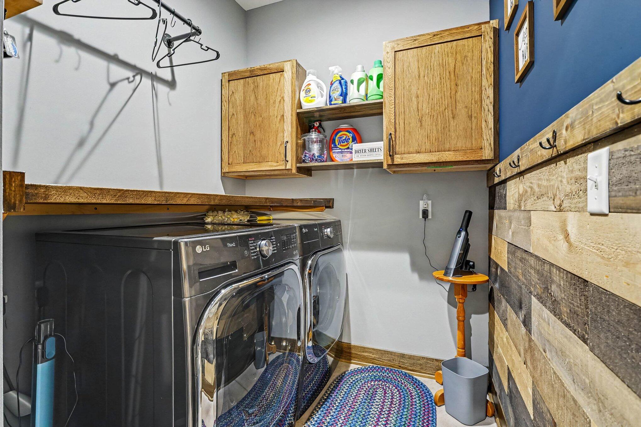 86960 County Road 681 Decatur, MI 49045 - Photo 21 of 47 LAUNDRY