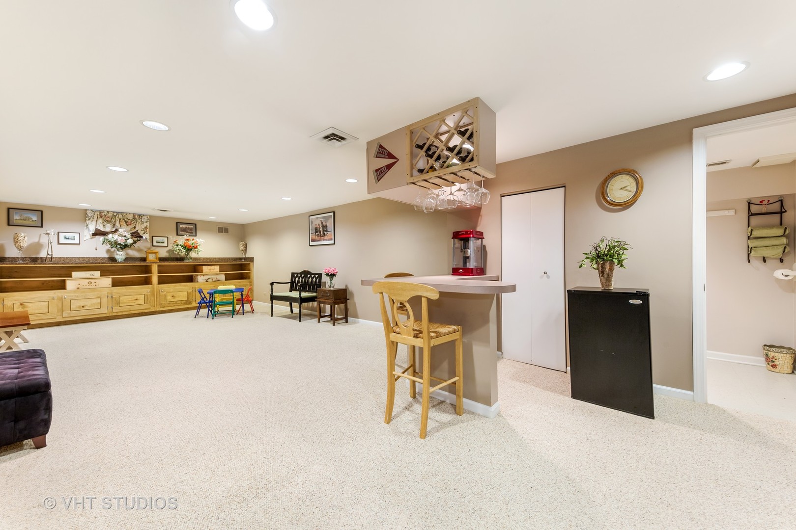 409 East Hillside Road Naperville, IL 60540 - Photo 12 of 15