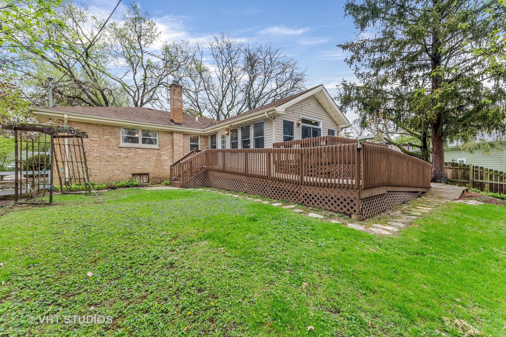 409 East Hillside Road Naperville, IL 60540 - Photo 14 of 15