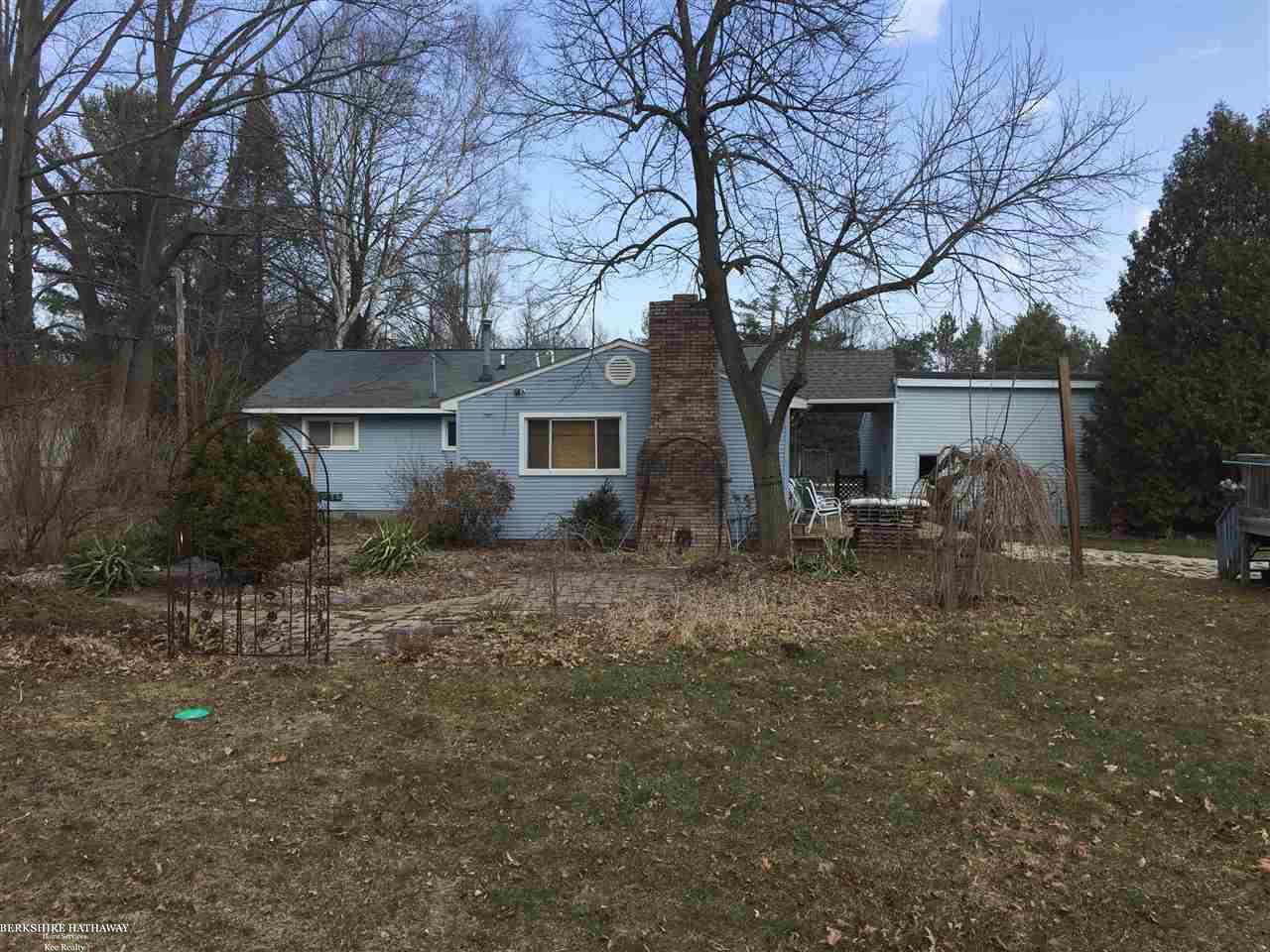 8105 Sparling Road Goodells, MI 48027 - Photo 7 of 28 31339830-6.JPG