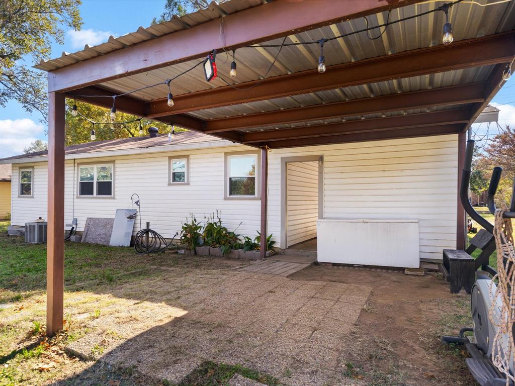 1805 Stevens Street Bridgeport, TX 76426 - Photo 20 of 24 a view of a house with backyard