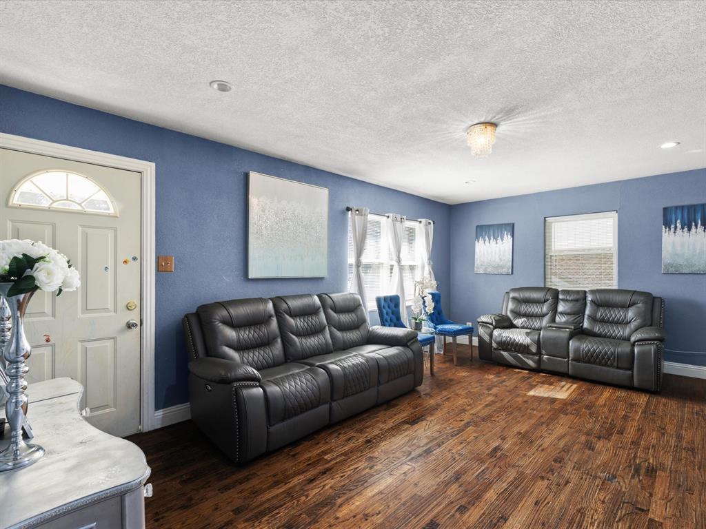 1805 Stevens Street Bridgeport, TX 76426 - Photo 7 of 24 a living room with furniture and a window