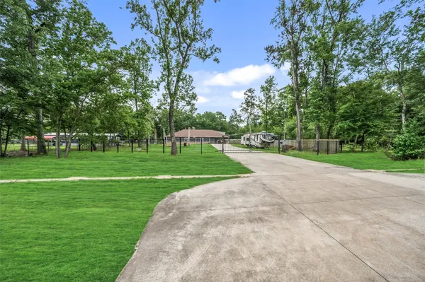$465,000 | 90 County Road 3563, New Caney, TX 77357