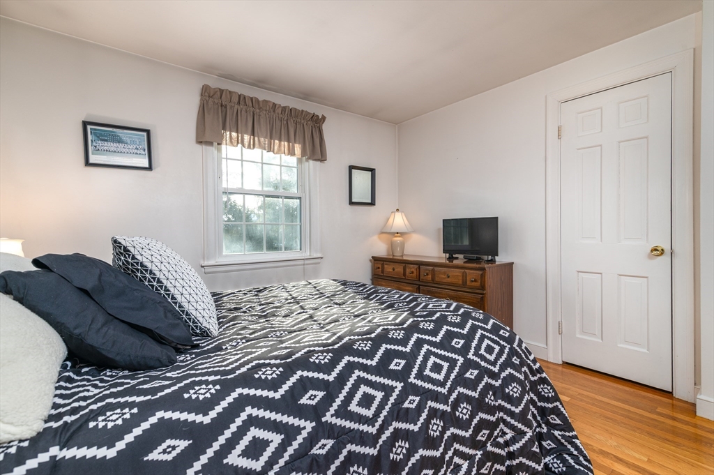 79 Hunnewell Street Needham, MA 02494 - Photo 14 of 30 Gallery Image 14