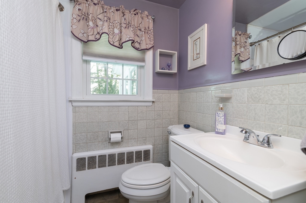 79 Hunnewell Street Needham, MA 02494 - Photo 18 of 30 Gallery Image 18