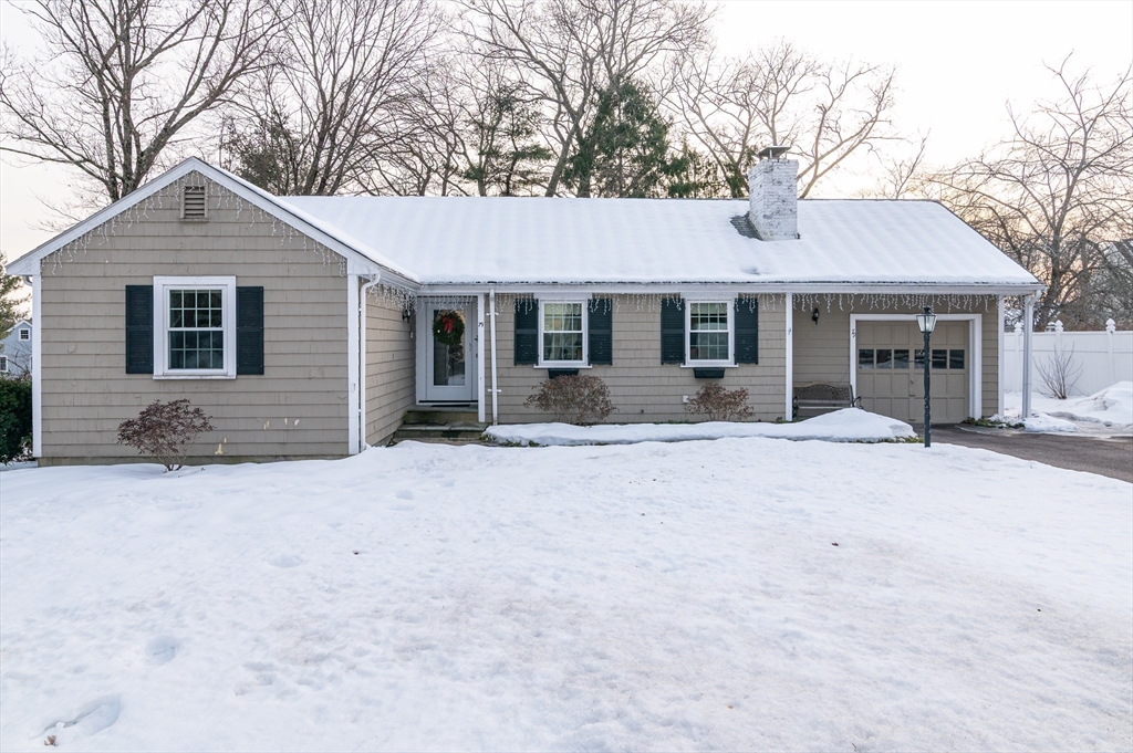 79 Hunnewell Street Needham, MA 02494 - Photo 2 of 30 Gallery Image 2