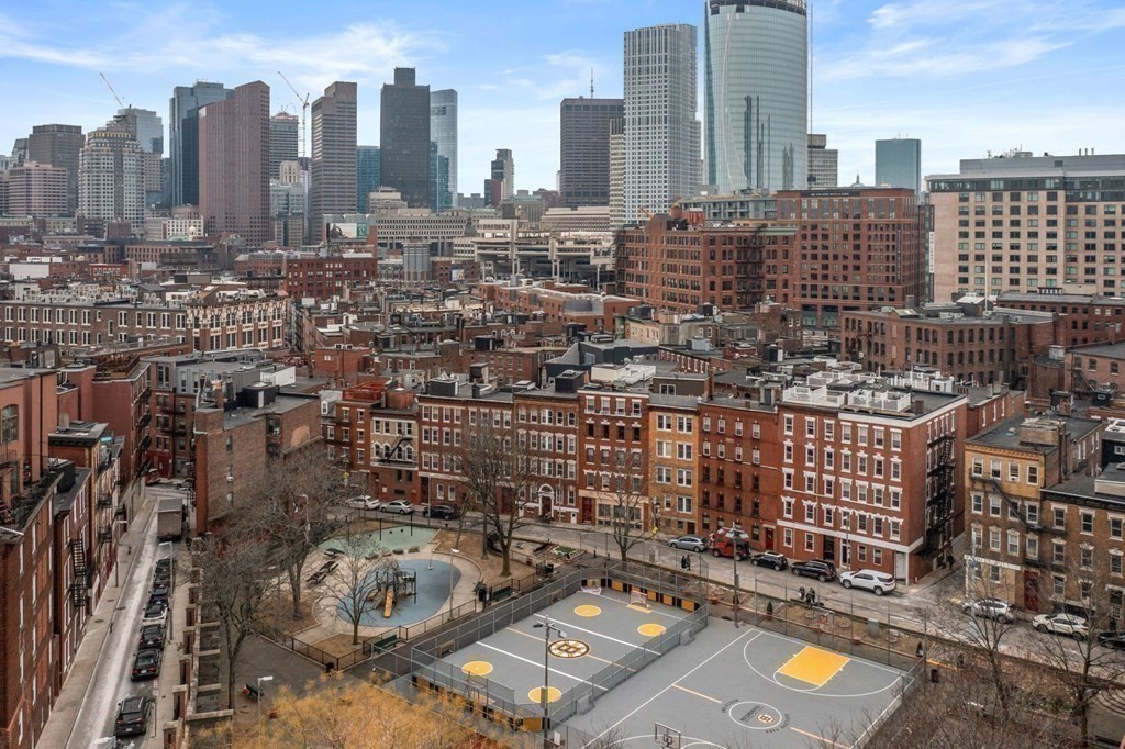 136 Prince Street, Unit 6 Boston, MA 02113 - Photo 13 of 14 a city view