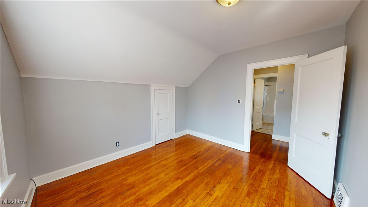 3558 Chelton Road Cleveland, OH 44120 - Photo 23 of 34