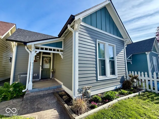 $199,900 | 630 East McCarty Street, Indianapolis, IN 46203