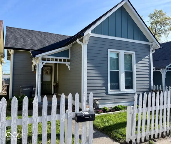 $199,900 | 630 East McCarty Street, Indianapolis, IN 46203