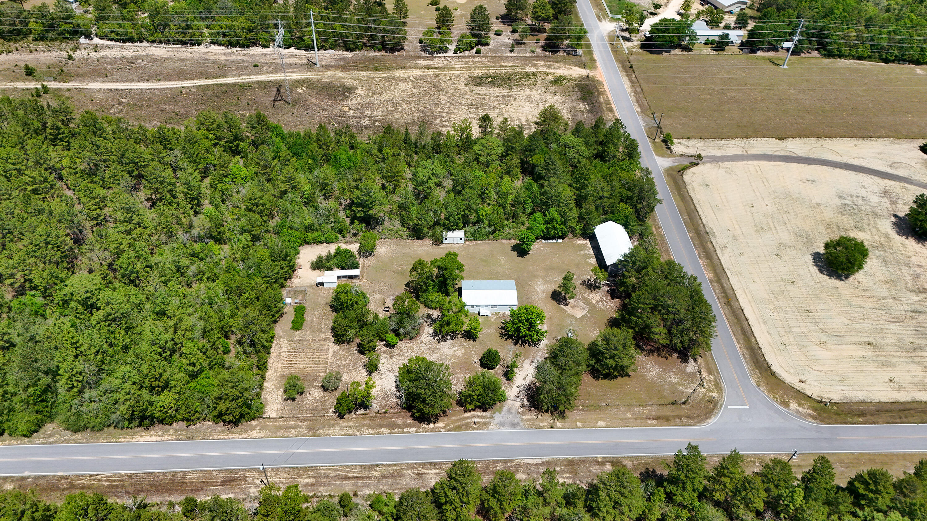 784 Delaware Road DeFuniak Springs, FL 32433 - Photo 38 of 43 DJI_20250505115726_0033_D