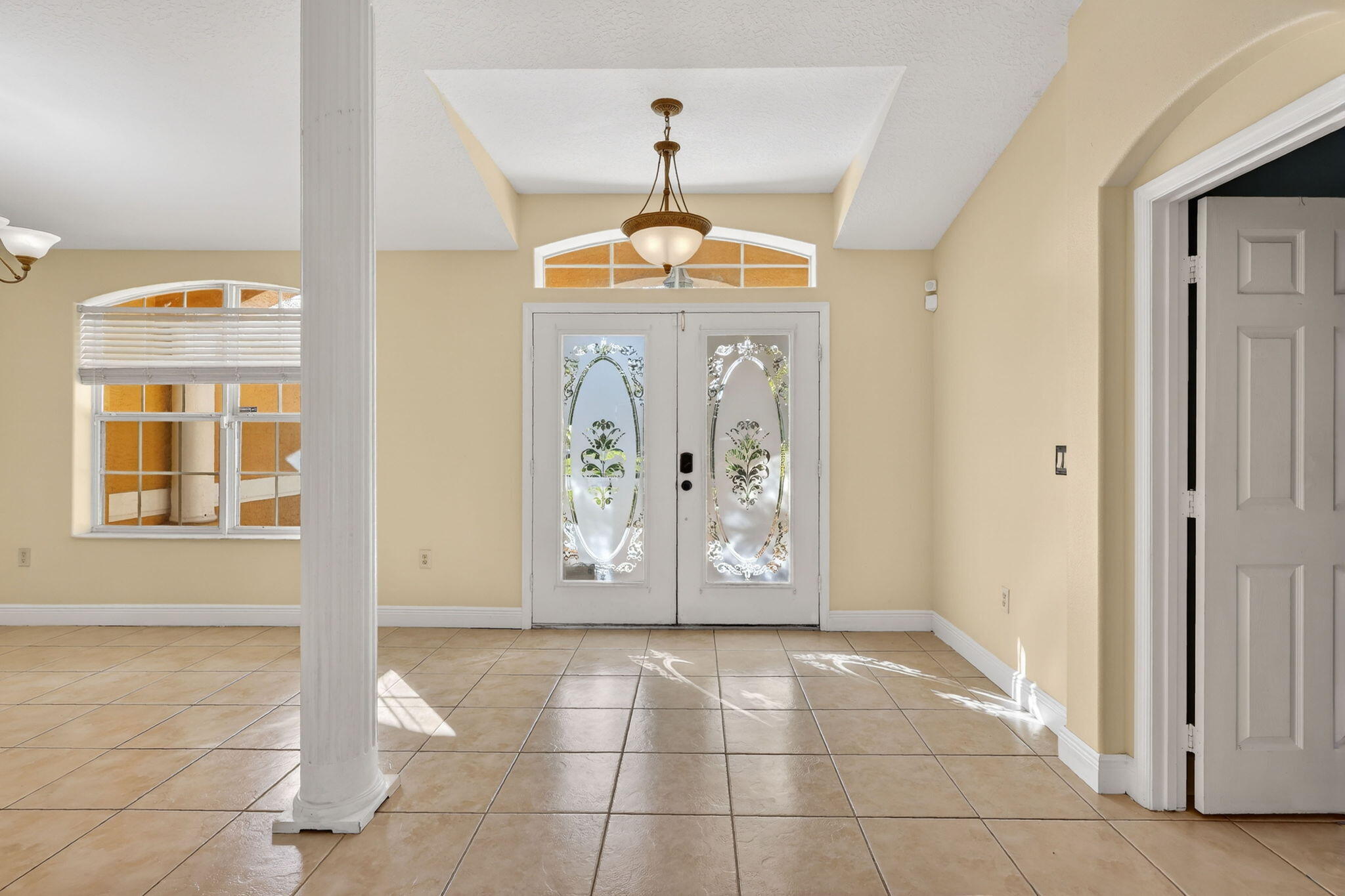 3282 Southeast W Snow Road Port St. Lucie, FL 34984 - Photo 8 of 52 Inside Entry
