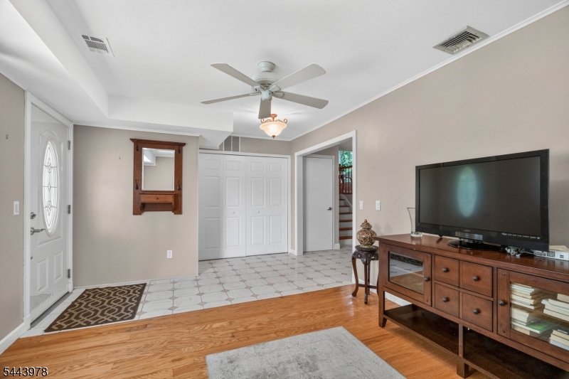 2736 Andrea Road Union, NJ 07083 - Photo 11 of 34