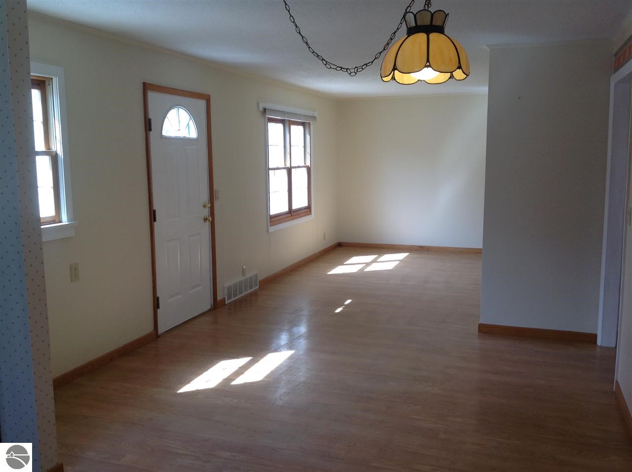 884 High Lake Road Traverse City, MI 49696 - Photo 4 of 35 1788346-3.JPG