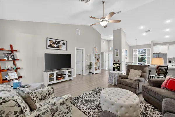 $399,000 | 1242 Palmetto Road, Eustis, FL 32726