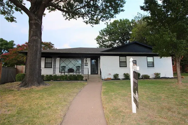 $2,300 | 3132 Dorrington Drive, Dallas, TX 75228