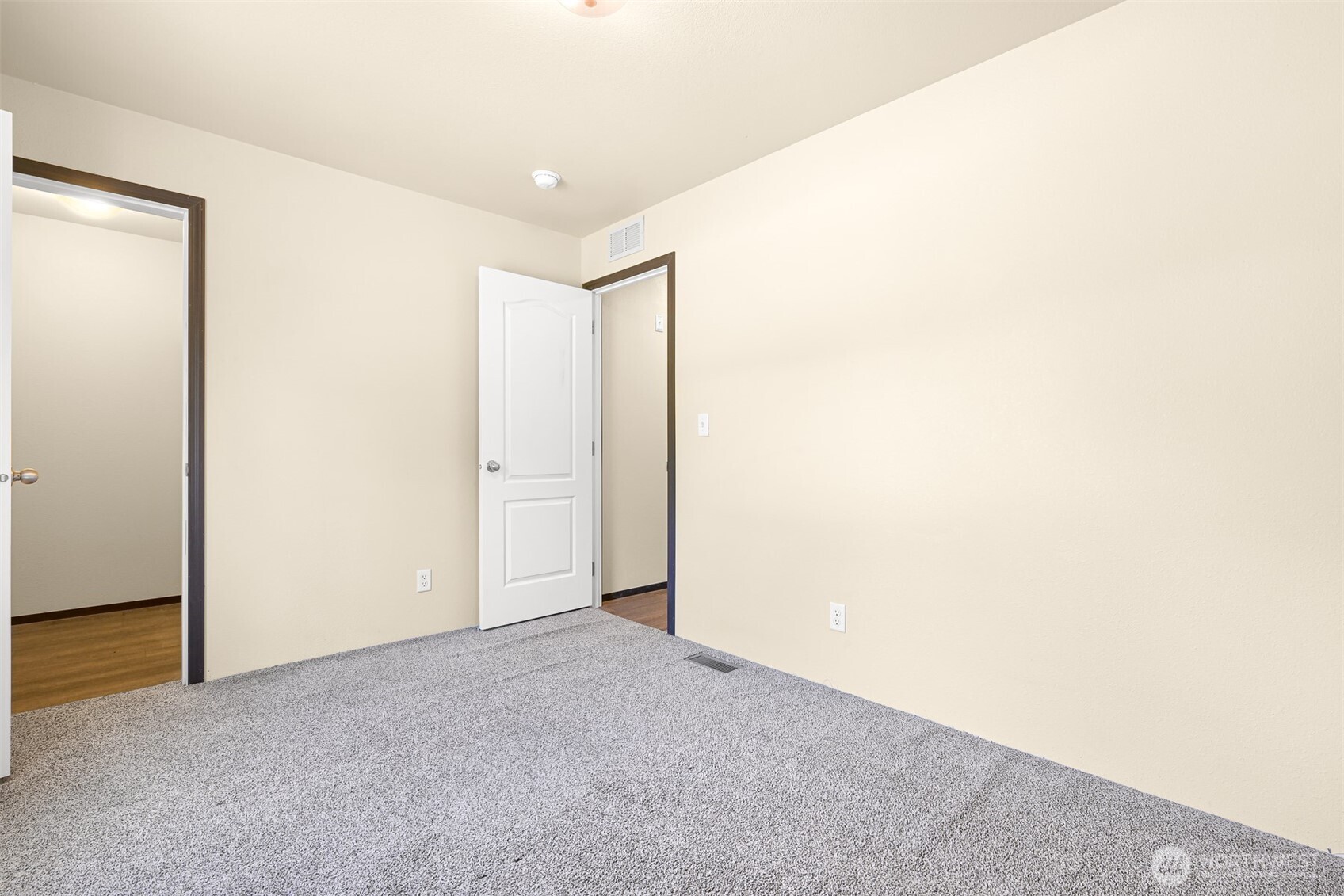 1229 West Axton Road Ferndale, WA 98248 - Photo 26 of 40 a view of an empty room