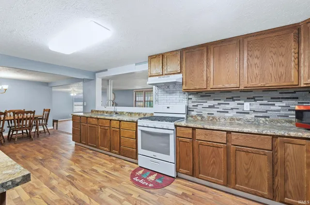 $354,000 | 8311 North 1050th Street West, Royal Center, IN 46978