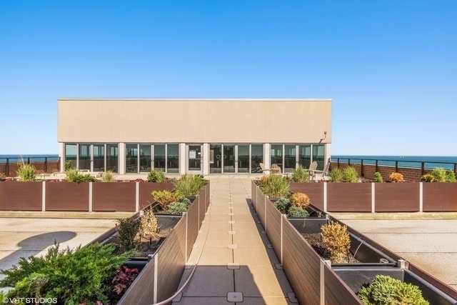 4170 North Marine Drive, Unit 14H Chicago, IL 60613 - Photo 13 of 18
