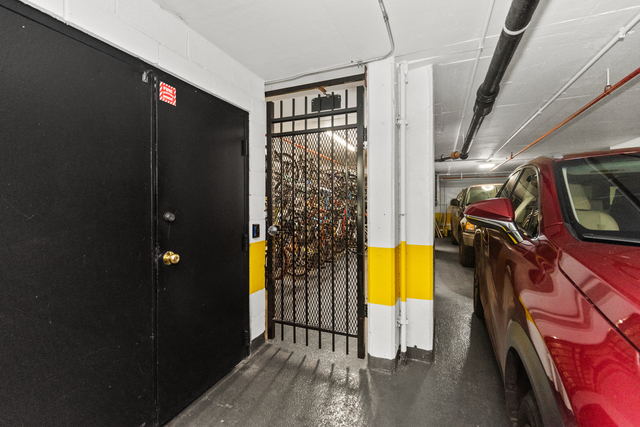 4170 North Marine Drive, Unit 14H Chicago, IL 60613 - Photo 14 of 18