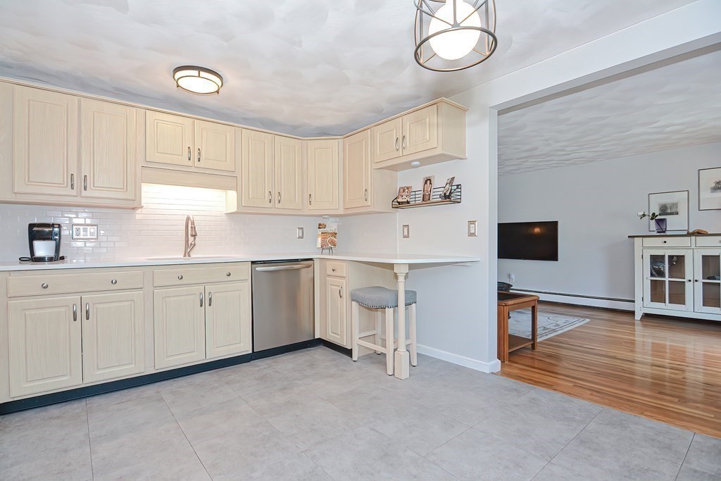 76 Renwick Road, Unit D Wakefield, MA 01880 - Photo 13 of 40
