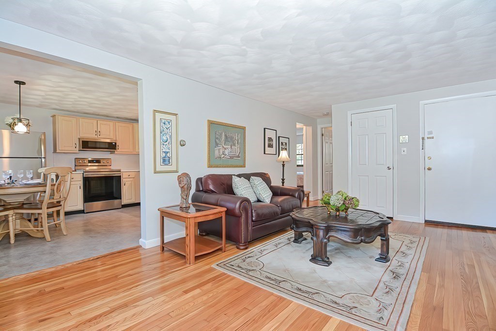 76 Renwick Road, Unit D Wakefield, MA 01880 - Photo 17 of 40