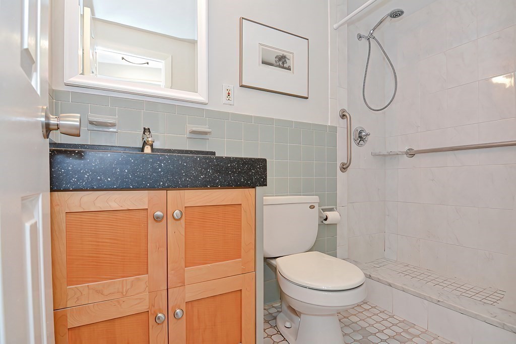76 Renwick Road, Unit D Wakefield, MA 01880 - Photo 27 of 40