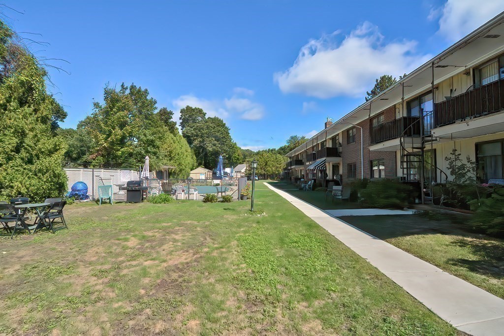 76 Renwick Road, Unit D Wakefield, MA 01880 - Photo 32 of 40