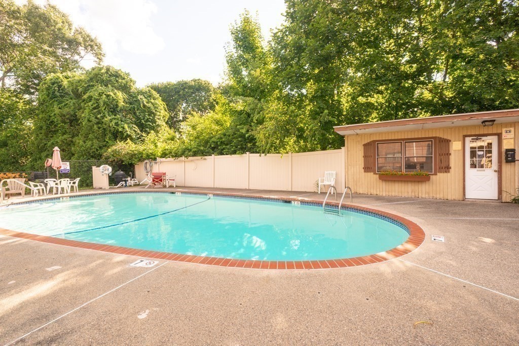76 Renwick Road, Unit D Wakefield, MA 01880 - Photo 34 of 40