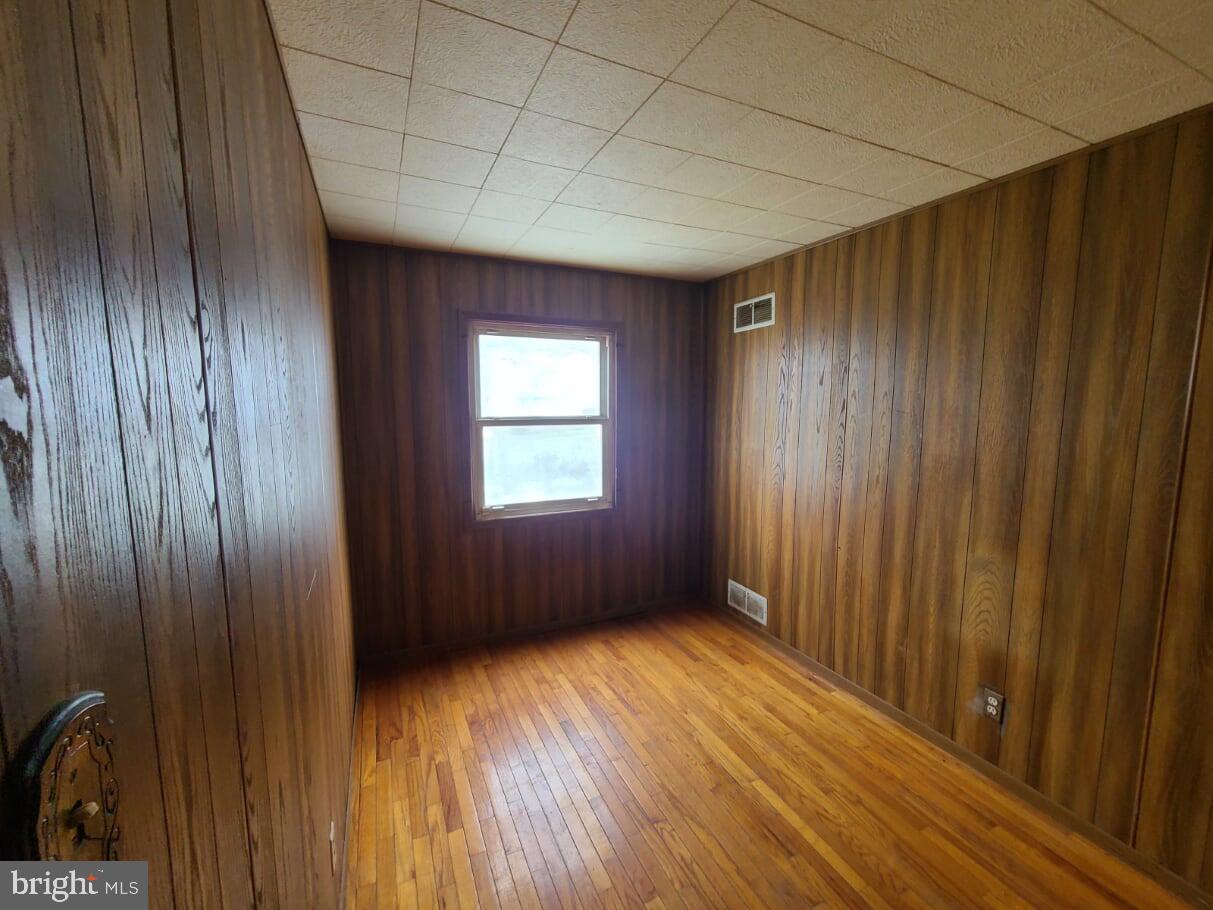 3007 Sollers Point Road Dundalk, MD 21222 - Photo 15 of 21 Interior