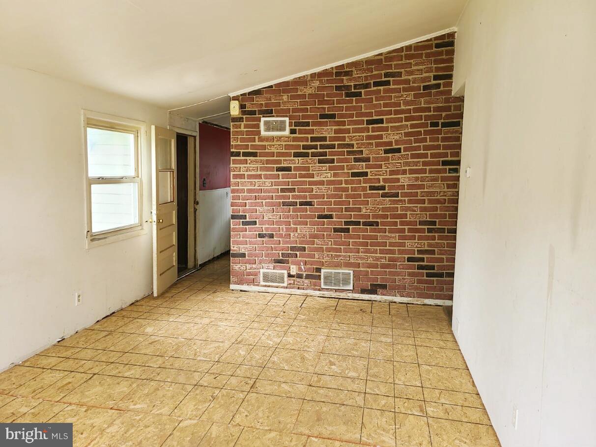 3007 Sollers Point Road Dundalk, MD 21222 - Photo 8 of 21 Interior