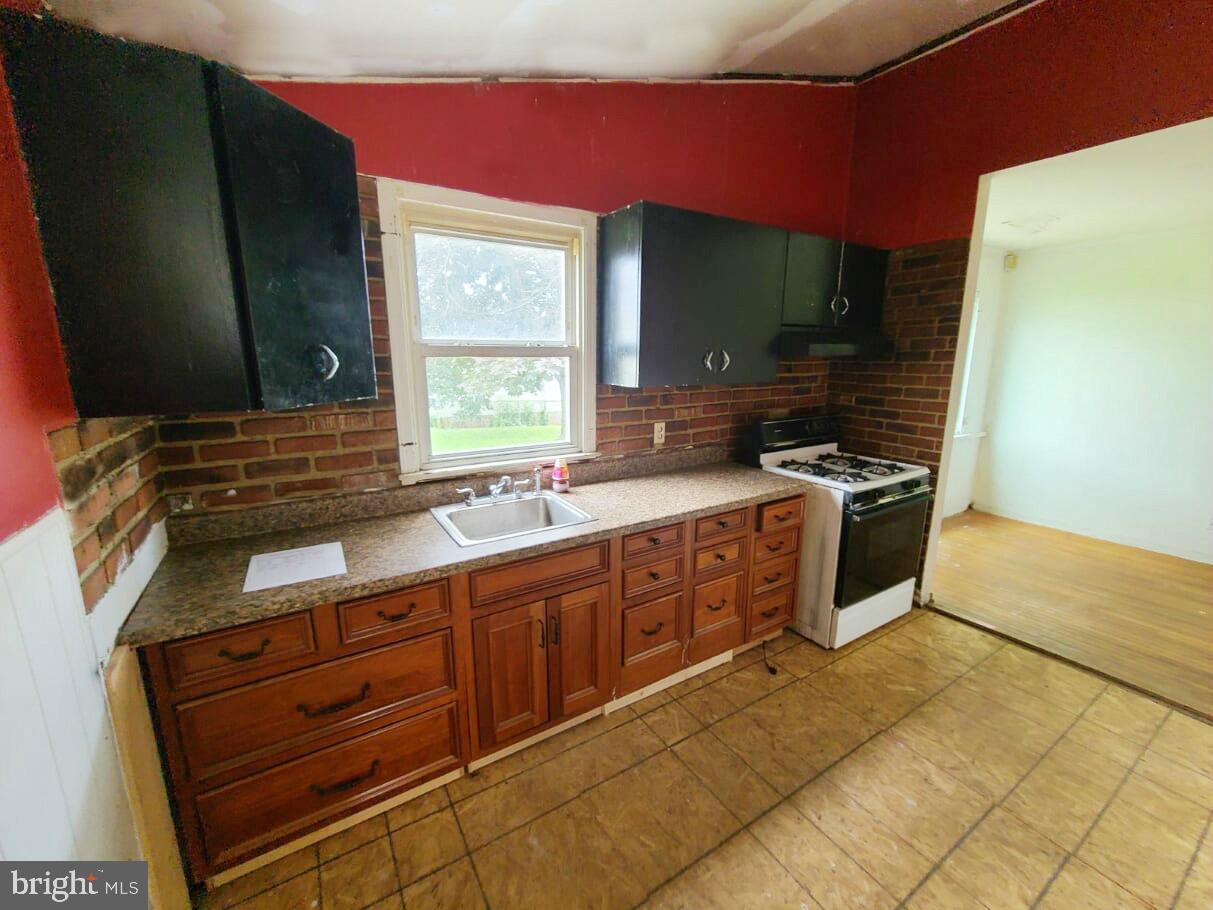3007 Sollers Point Road Dundalk, MD 21222 - Photo 10 of 21 Interior