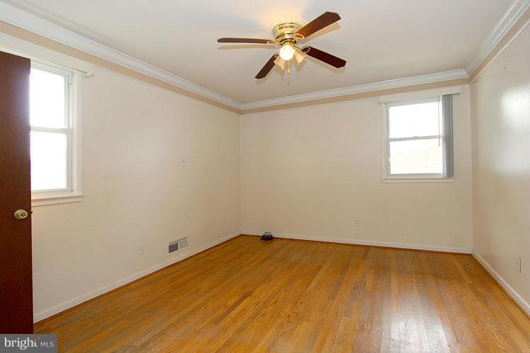 9002 Oxon Hill Road Fort Washington, MD 20744 - Photo 17 of 30 Bath