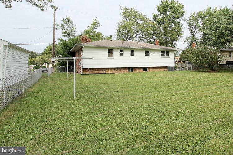 9002 Oxon Hill Road Fort Washington, MD 20744 - Photo 27 of 30 Exterior (Rear)