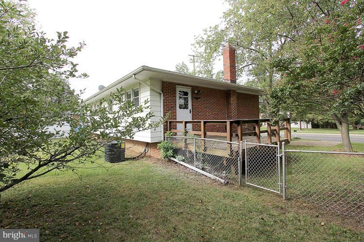 9002 Oxon Hill Road Fort Washington, MD 20744 - Photo 30 of 30 Exterior (Rear)