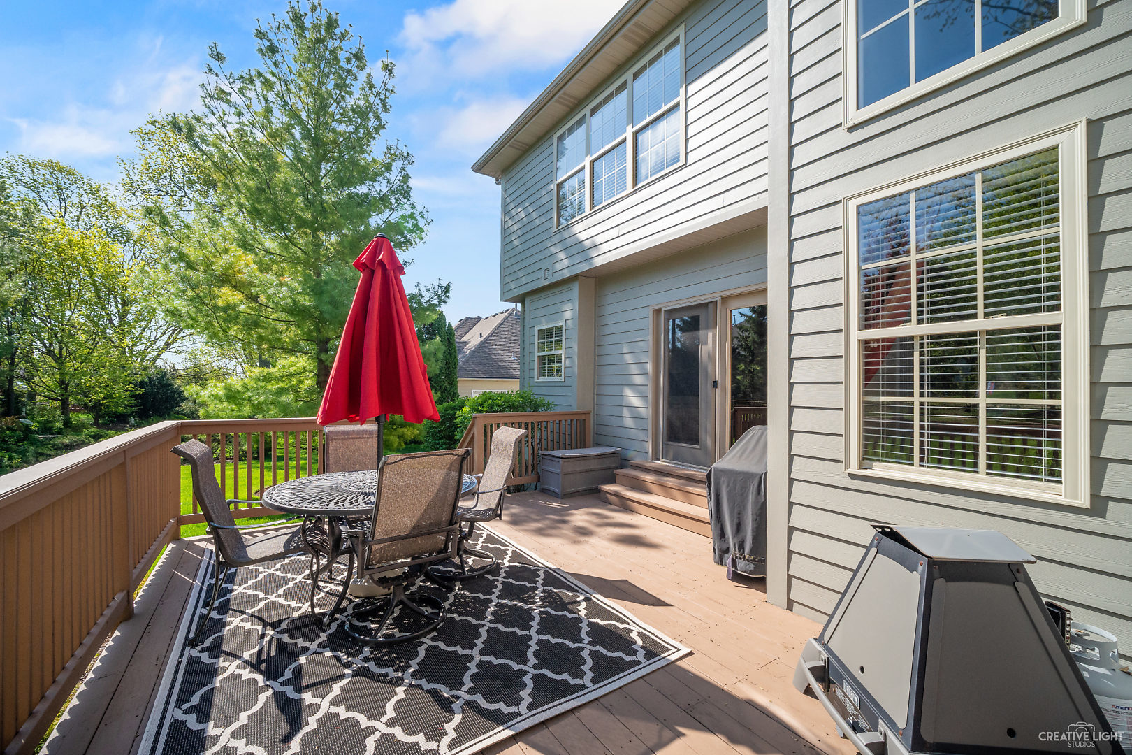 8 Winthrop New Road Sugar Grove, IL 60554 - Photo 29 of 38 a view of sitting area with furniture and a yard