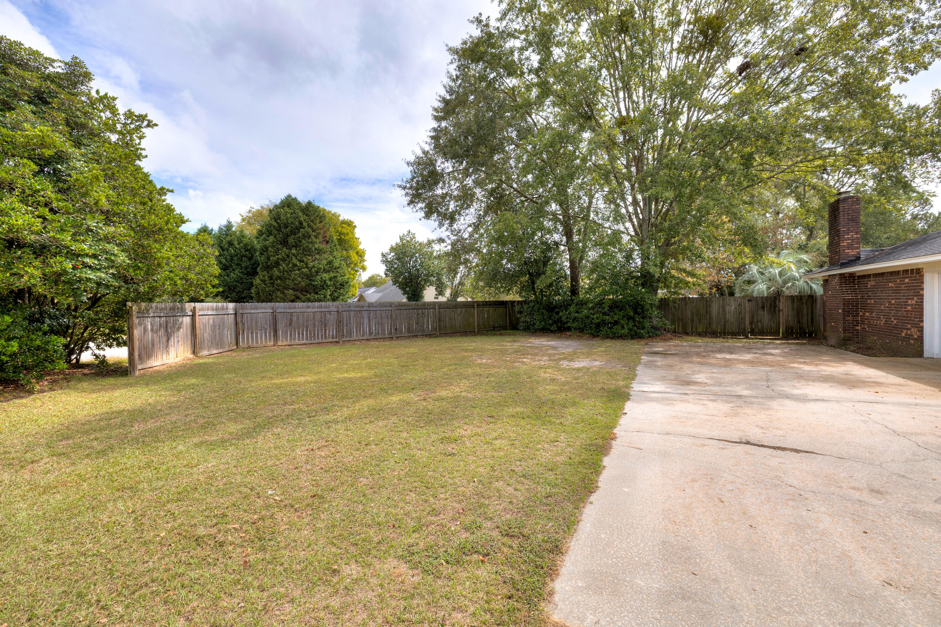 2202 Gingko Drive Sumter, SC 29150 - Photo 5 of 43