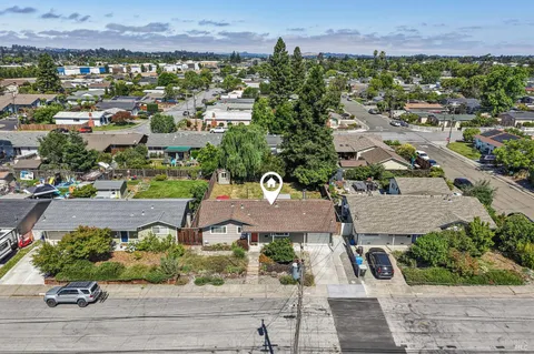 $689,000 | 1295 Marian Way, Petaluma, CA 94954