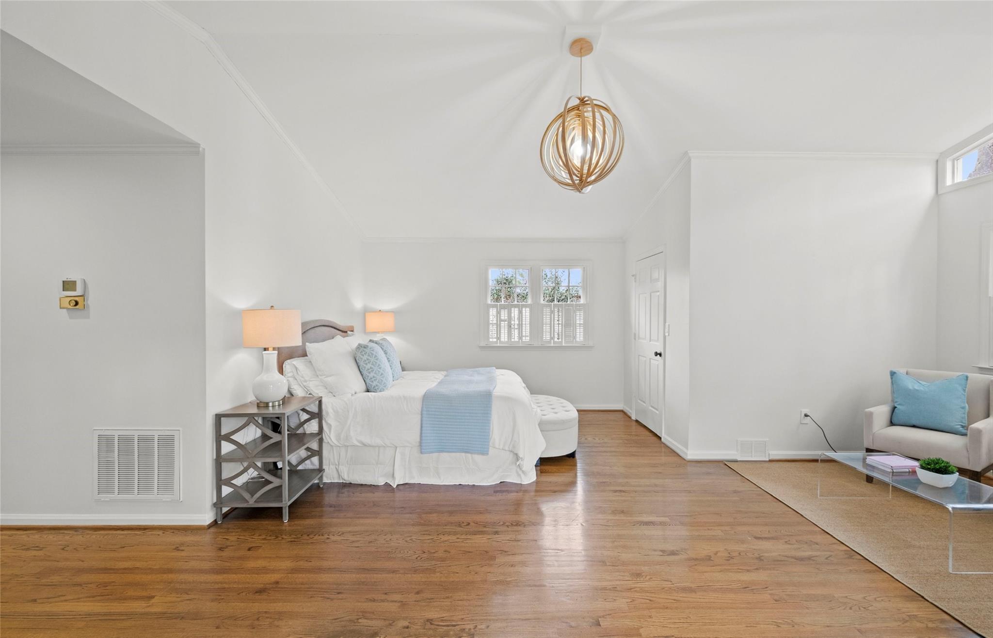 3136 Clarendon Road Charlotte, NC 28211 - Photo 33 of 47 a living room with furniture and a window