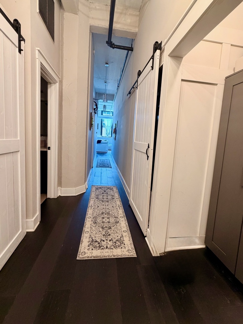 843 West Adams Street, Unit 506 Chicago, IL 60607 - Photo 3 of 13