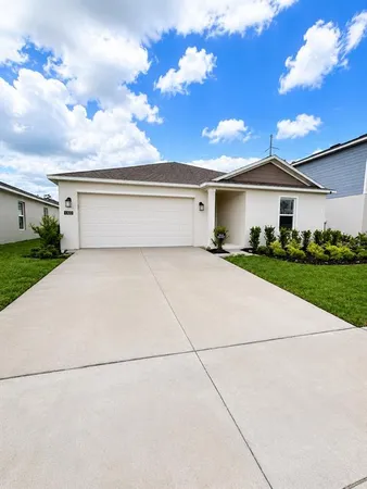 $2,550 | 1322 Inkberry Circle, DeLand, FL 32720