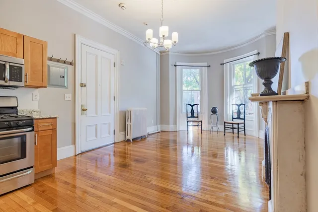 $2,600 | 29 East Concord Street, Unit 2, Boston, MA 02118