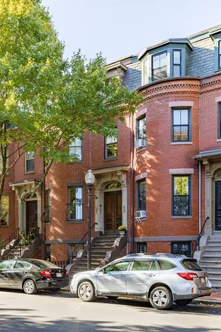 $2,600 | 29 East Concord Street, Unit 2, Boston, MA 02118