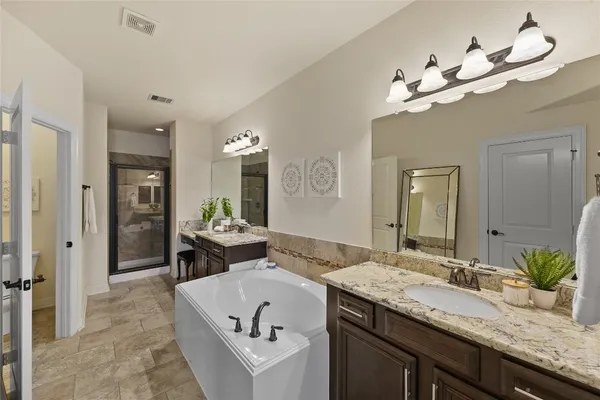 $334,900 | 26 West Oaks Drive, Houston, TX 77058