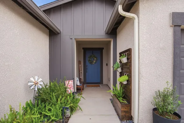 $499,900 | 12088 Kadota Avenue, Waterford, CA 95386